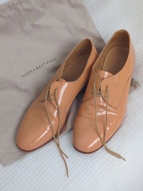 Dieppa Restrepo Patent Lace-Up Oxfords in Light Pink With Dust Bag